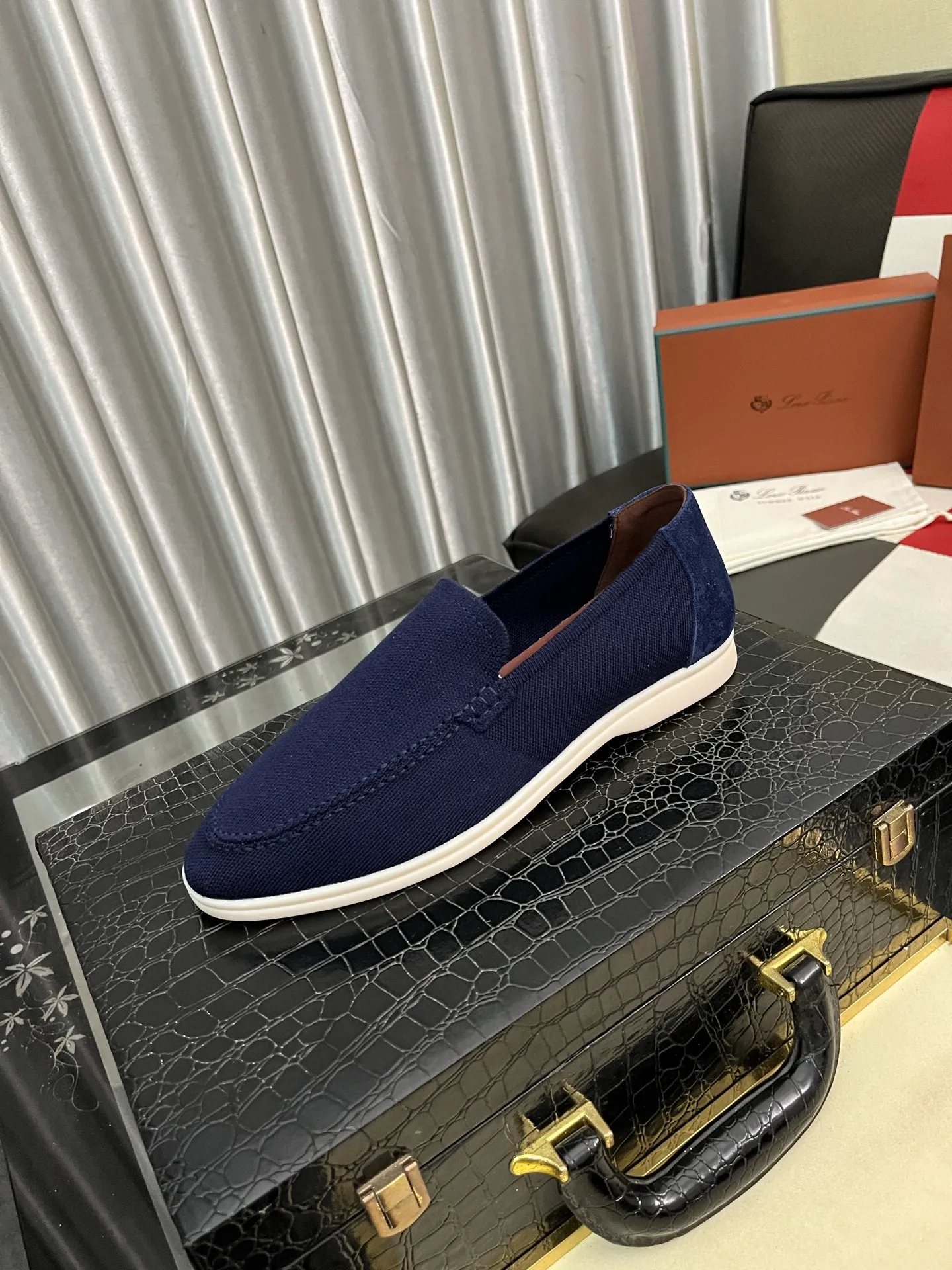 Men's men's shoes💰420⌚️⌚️Loro*Piana pure original 2025 soft and comfortable LP deerskin flat-soled casual star's same style slip-on Loaf men's shoes, size: 38-446️⃣colors available